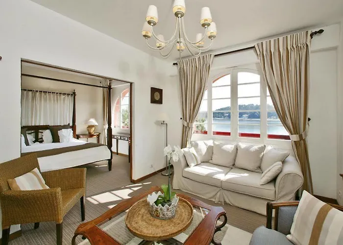 Les Hortensias Du - Fontenille Collection