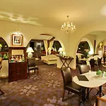 Les Hortensias Du - Fontenille Collection 4*
