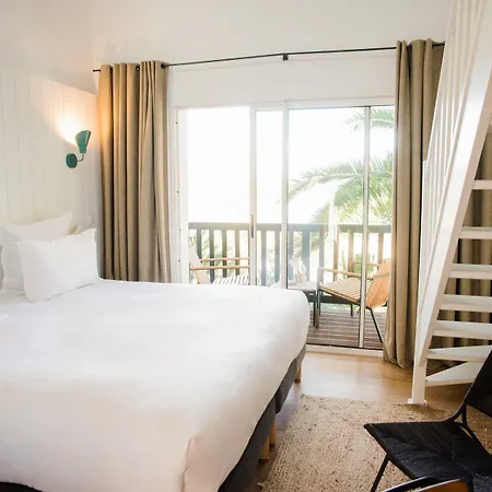 Les Hortensias Du - Fontenille Collection 4*