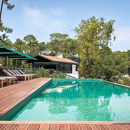 Les Hortensias Du - Fontenille Collection Hotel