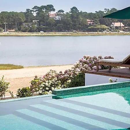 Les Hortensias Du - Fontenille Collection Hotel 4*