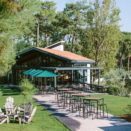 Les Hortensias Du - Fontenille Collection Hotel