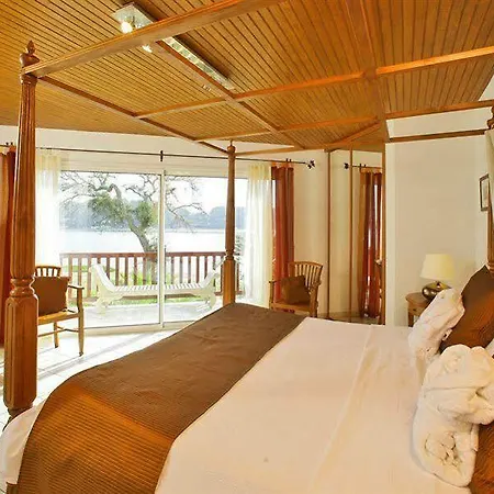 호텔 Les Hortensias Du - Fontenille Collection 4*